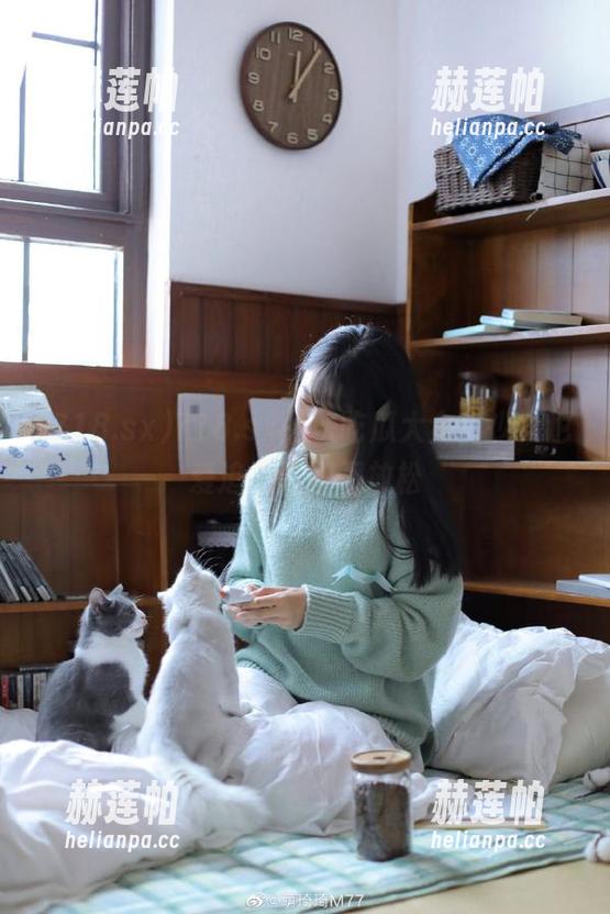 718.sx免费吃瓜大全，少女也爱追星追剧不放松