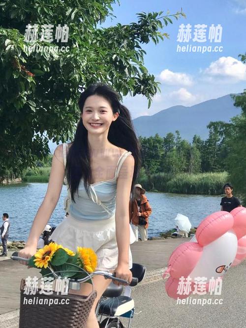 www.吃瓜 www.吃瓜最新更新,爆料热点全面呈现不停歇